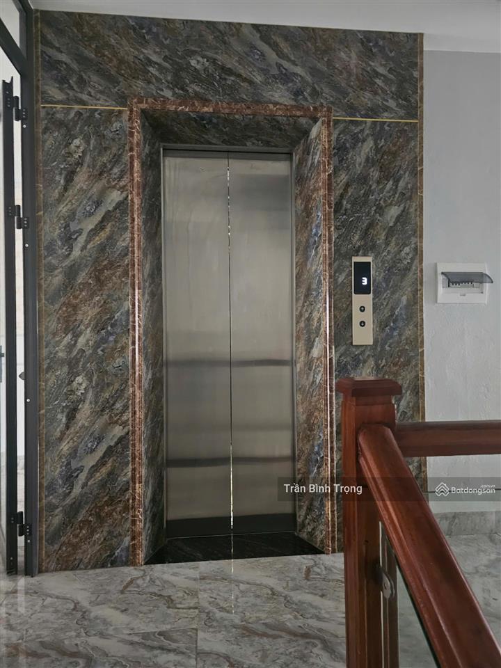 Cần bán nhanh nhà mặt phố 4 tầng 100m2, xây mới, 6,5 tỷ, thang máy tại vĩnh yên, vĩnh phúc