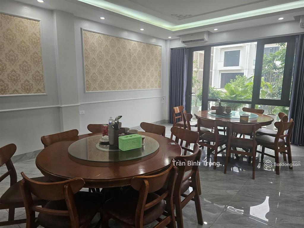 Cần bán nhanh nhà mặt phố 4 tầng 100m2, xây mới, 6,5 tỷ, thang máy tại vĩnh yên, vĩnh phúc