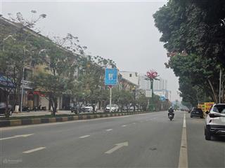 Cần bán nhà 4 tầng 100m2, thang máy, mặt phố kd, 6.5 tỷ tại trung tâm vĩnh yên, vĩnh phúc