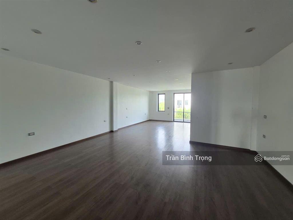 Bán nhà mặt phố 4 tầng, 114m2, 10,8 tỷ tại đường lý nam đế, phường vĩnh yên, phú thọ