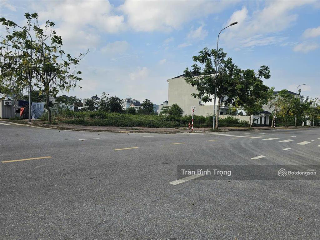 Cần bán lô góc 296m2 x 15m mặt tiền tại kđt nam vĩnh yên vị trí đẹp, tiềm năng khai