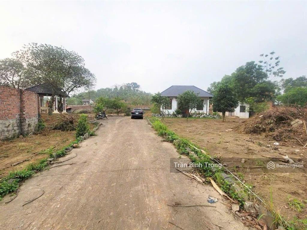 Bán nhà đất, nhà vườn rộng 2907m2 hữu thủ, kim long, tam dương