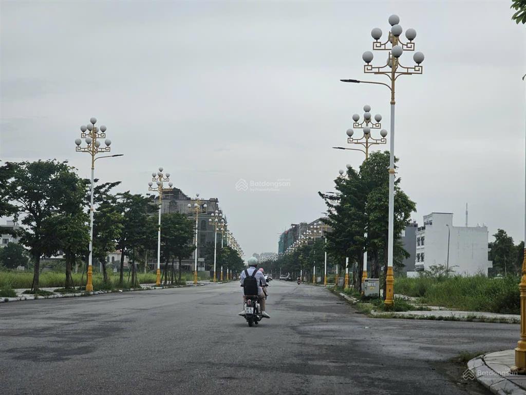 Bán lk16 tại khu đô thị bắc đầm vạc, 45 triệu / m2, 102 m2, view trường học, siêu đẹp