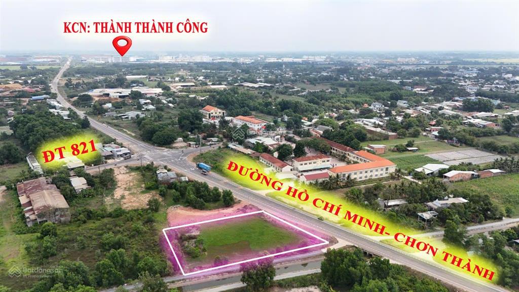Lô đất 2.222 m2 thổ cư, 3 mặt tiền đường hồ chí minh đức hòa, đáng mua, đáng đầu tư...