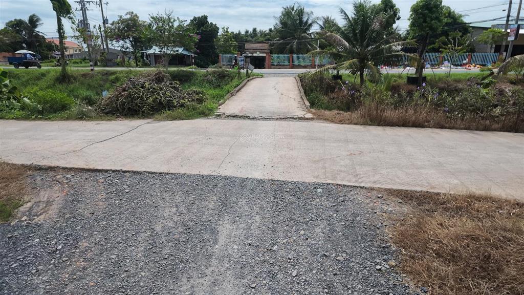 3,5 mẫu đất đường dự án tân an  tân ninh, trung tâm đức huệ giá rẻ đáng đầu tư