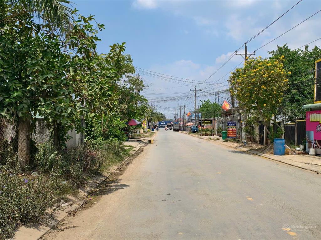 761 m2 đất thổ cư, mặt tiền đt 821 đức hòa, giá ngộp