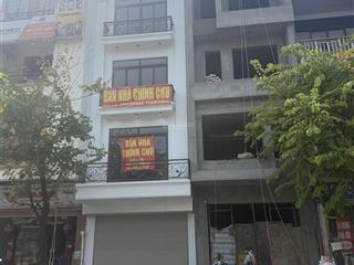 Bán nhà mặt phố nguyễn văn cừ (mặt đường dưới, phía cột 3, phường hồng hải cũ) phường hạ long