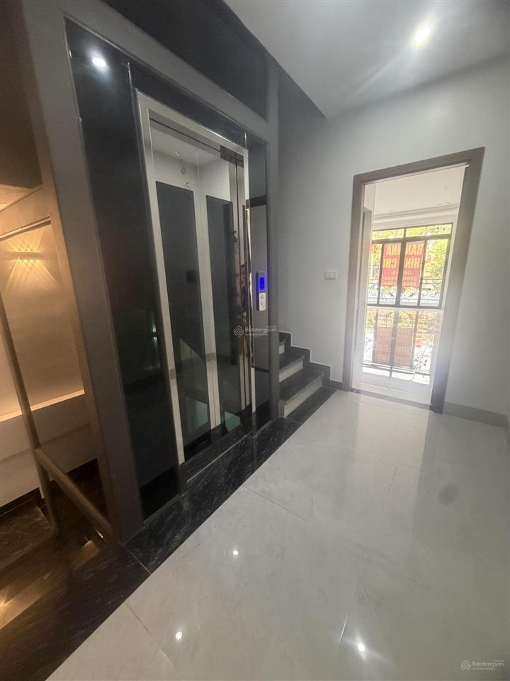 Bán nhà mặt phố nguyễn văn cừ (mặt đường dưới, phía cột 3, phường hồng hải cũ) phường hạ long