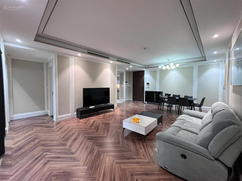 Chính chủ cần bán gấp căn hộ 94m2 2n2wc full đồ đẹp ở tòa king palace 108 nguyễn trãi