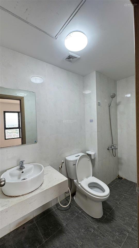 Chính chủ cần bán gấp căn hộ trục 10 70m² 2n2wc đồ cơ bản ở tòa samsora 105 chu văn an  hà đông