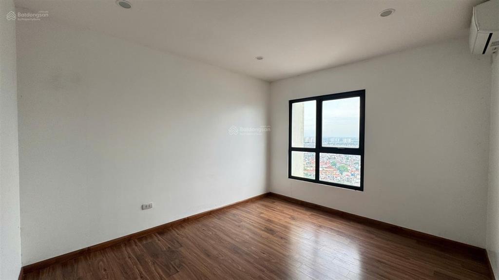 Chính chủ cần bán gấp căn hộ trục 10 70m² 2n2wc đồ cơ bản ở tòa samsora 105 chu văn an  hà đông