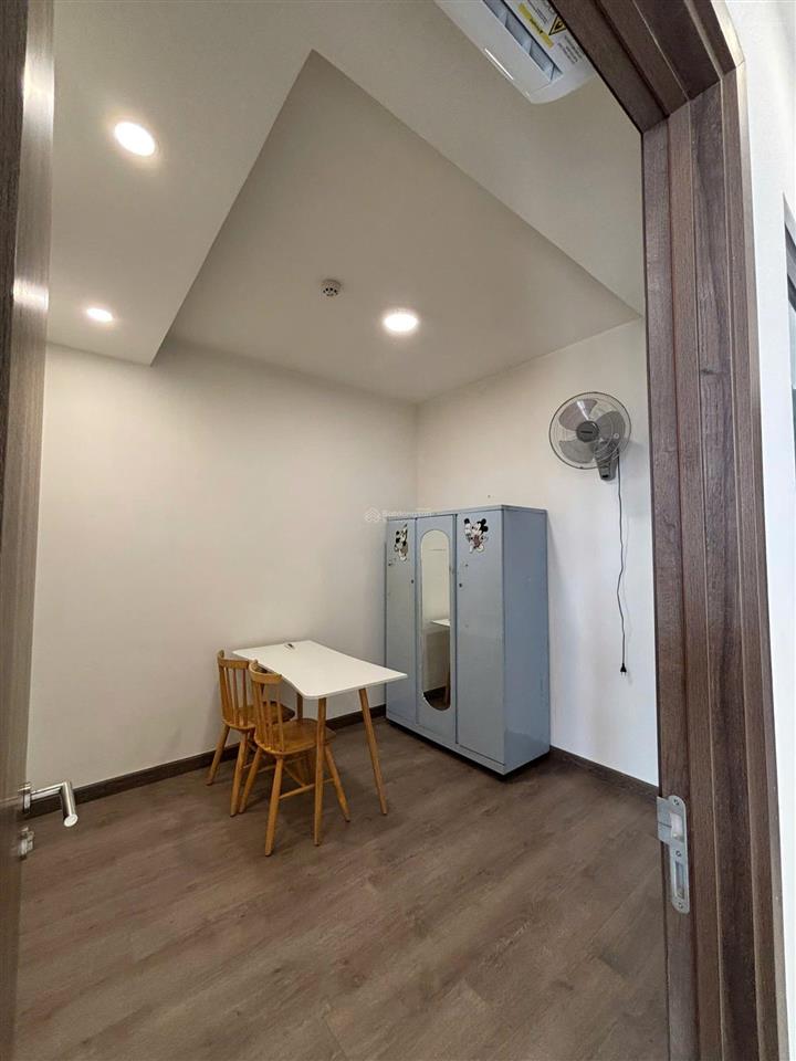 Cho thuê cc q7 boulevard, 3pn2wc, 75m2 13tr/th, sẵn rèm, ml, bếp, tv, sofa