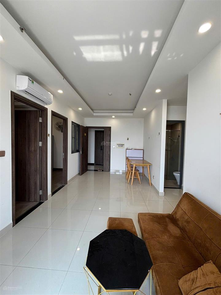 Cho thuê cc q7 boulevard, 3pn2wc, 75m2 13tr/th, sẵn rèm, ml, bếp, tv, sofa