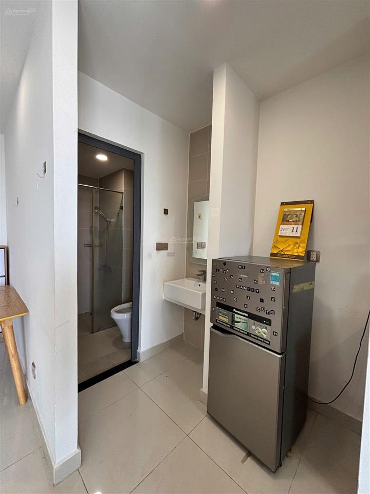 Cho thuê cc q7 boulevard, 3pn2wc, 75m2 13tr/th, sẵn rèm, ml, bếp, tv, sofa