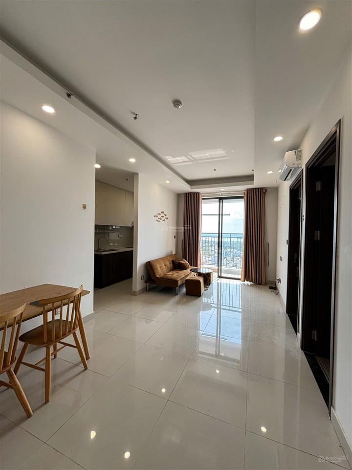 Cho thuê cc q7 boulevard, 3pn2wc, 75m2 13tr/th, sẵn rèm, ml, bếp, tv, sofa