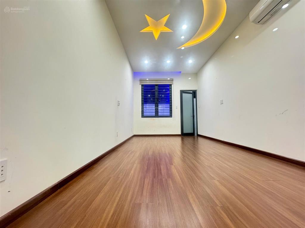 1 căn 5t 100m2 mt5m 5pn full ntcc duy nhất cắt lỗ đảo vip mptrung lương 12 rộng 8m lề 5m sẵn 25tr/t