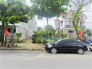 Bán gấp đất đ.ng xí 90m2,đường 10,5m,mt 5m,ngay tthc q.liên chiểu, cách biển 700m,mega,bv,..