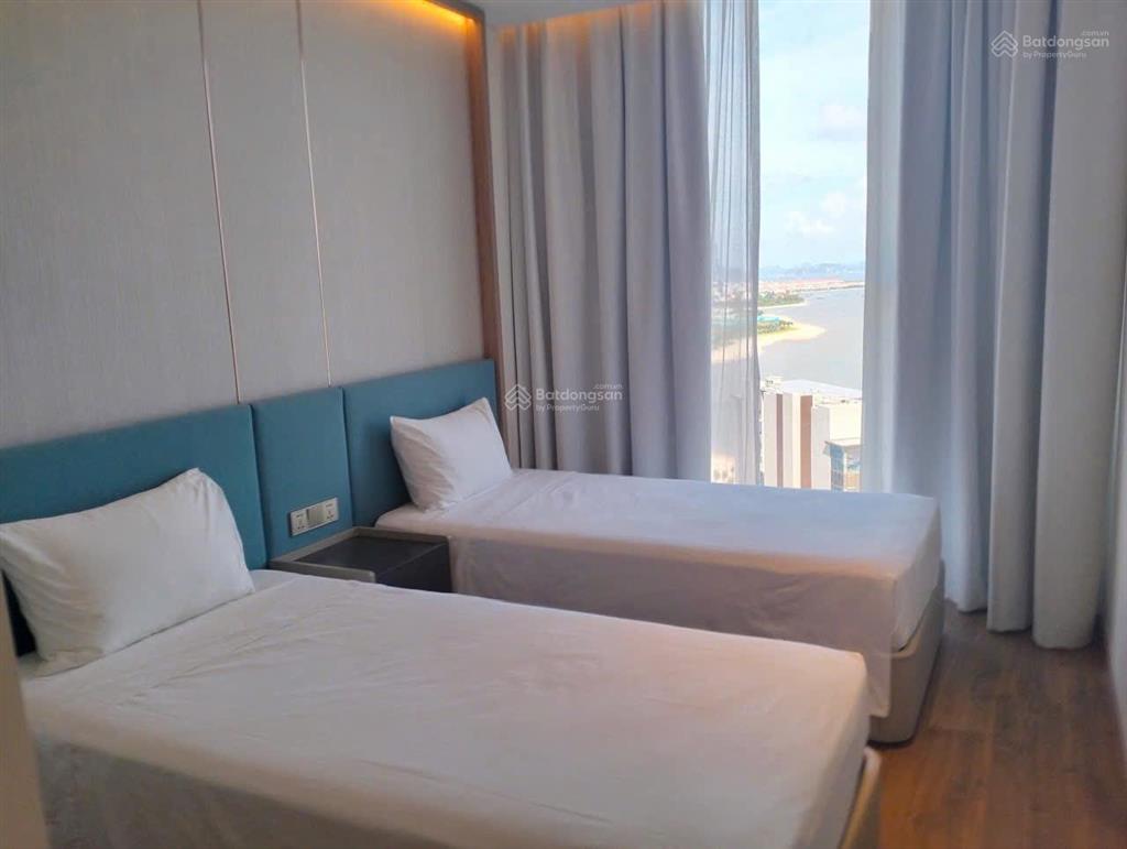 Cần bán căn góc 2 phòng ngủ view thoáng mát