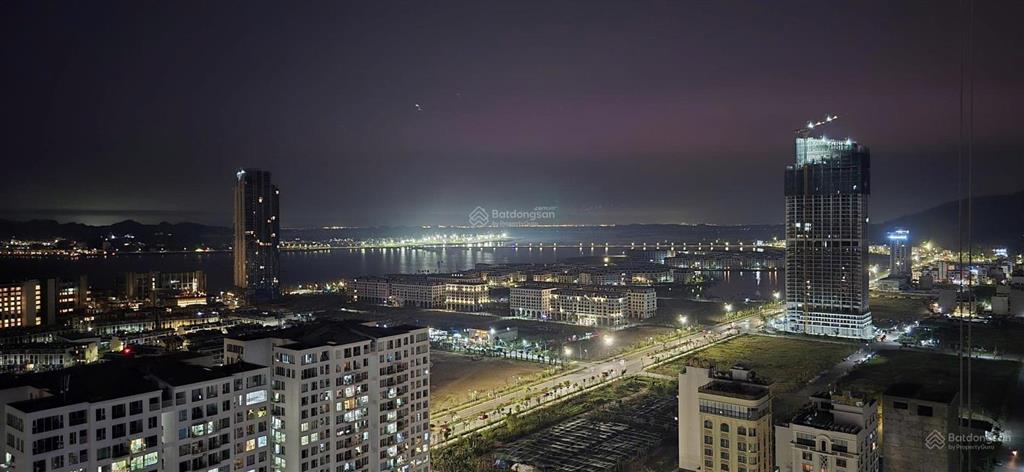 Bán căn 2 phòng ngủ chính biển, view 360 toàn cảnh vịnh.