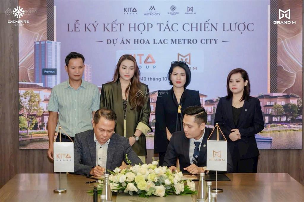 Nhà phố thương mại 5 tầng với 15 phòng khép kín trung tâm hòa lạc sát khu đại học và khu văn phòng