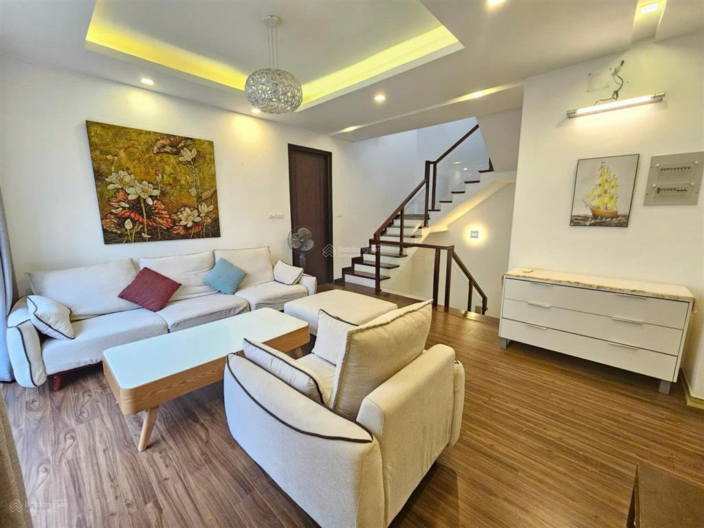 Cần bán căn biệt thự khu b full nội thất, sẵn sổ đỏ rộng 289m2 giá 19,8 tỷ bao phí (có ra lộc)