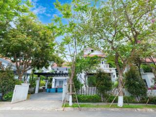 Cho thuê biệt thự 554m2 15 triệu/tháng full nội thất diện xanh villas gần trường đhqg hòa lạc
