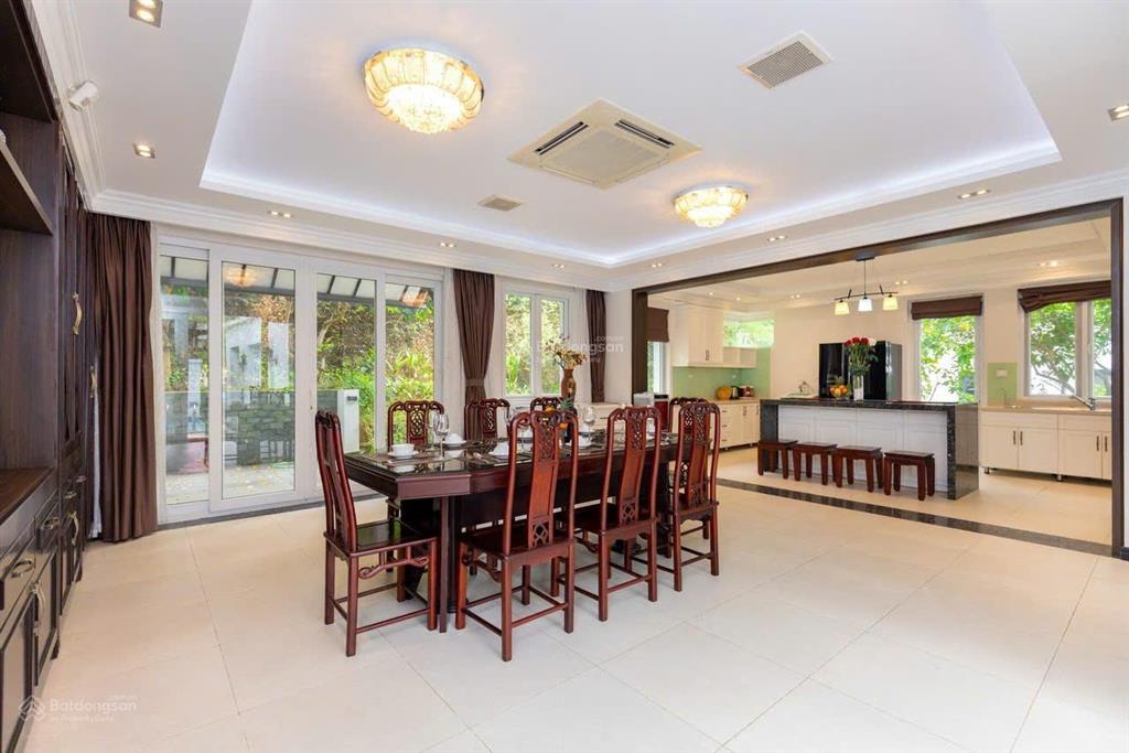 Cho thuê biệt thự 554m2 15 triệu/tháng full nội thất diện xanh villas gần trường đhqg hòa lạc