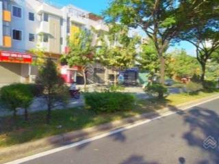 Cần bán lô mặt tiền hoàng quốc việt 6x22m giá 22.5 tỷ