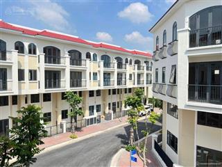 Cần bán nhà liền kề 5x12m cn 56m2 3.5 tấm bàn giao hiện trạng cdt giá cực rẻ chỉ 6.7 tỷ