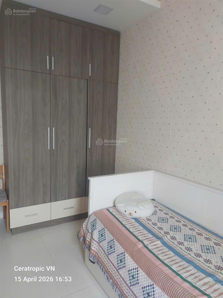 Cần bán căn 2pn 2wc 105m2 la casa q7 giá 5.7 tỷ nội thất như hình