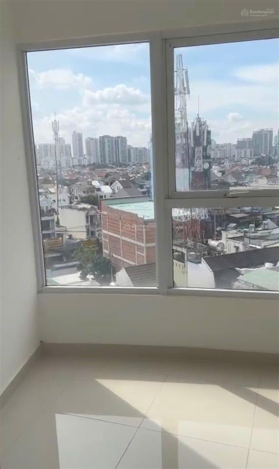 Cần bán căn 2pn 2wc 2.7 tỷ 78m2 ngay chung cư tulip tower số 15 hoàng quốc việt q7