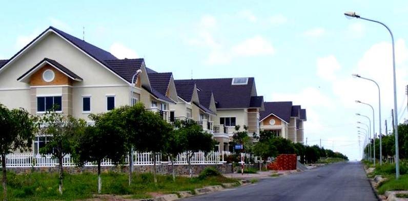 Cần bán lô mặt tiền hoàng quốc việt 6x22m giá 22,5 tỷ