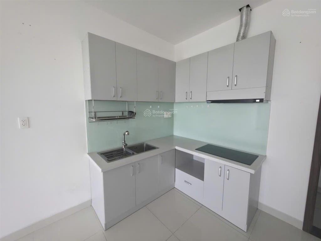 Bán căn hộ officetel tulip tower 74m², có ít nội thất, giá 2.73 tỷ, quận 7