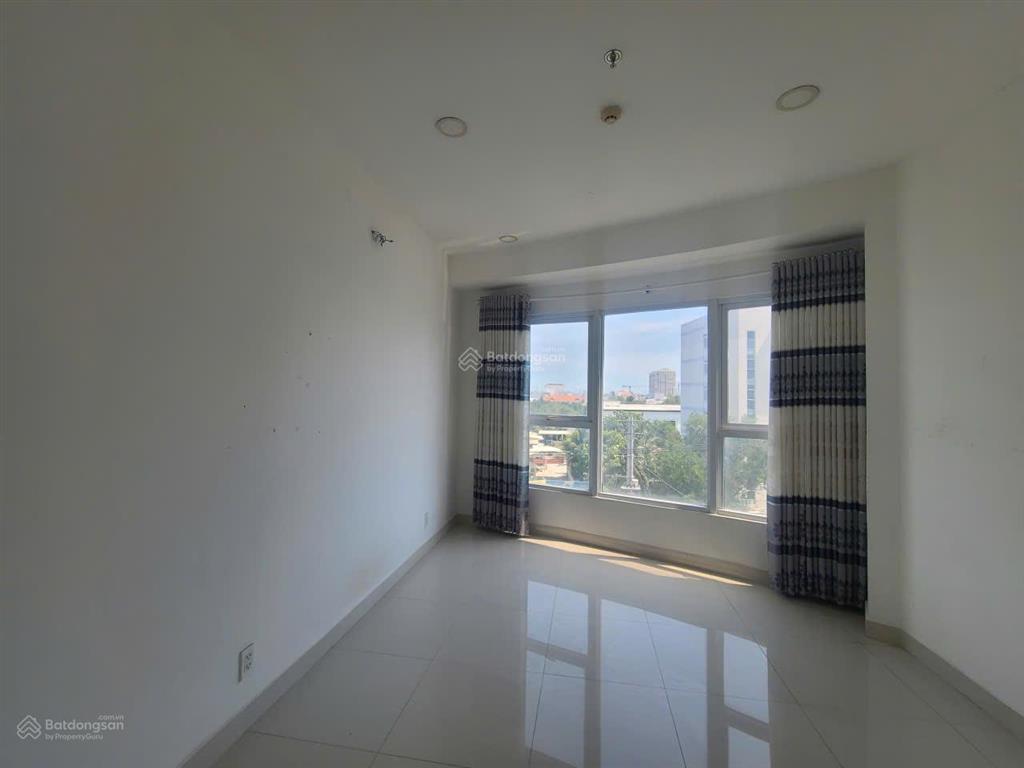Cho thuê căn hộ tulip tower 74m² 2pn 2wc  nội thất cơ bản (rèm, máy lạnh)  giá 8 triệu/tháng