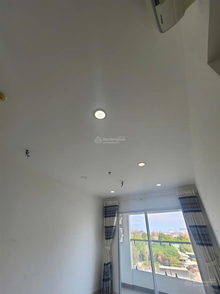 Cho thuê căn hộ tulip tower 74m² 2pn 2wc  nội thất cơ bản (rèm, máy lạnh)  giá 8 triệu/tháng