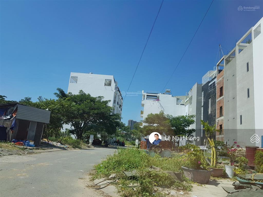 Bán đất nền khu sân vận động quận 7  60m² (5x12m), sổ đỏ cầm tay, xây dựng tự do  giá 7.79 tỷ