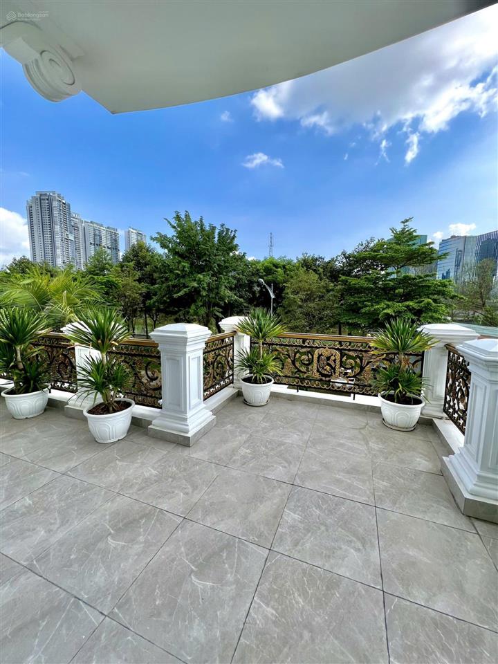 Chính chủ cần bán biệt thự đẳng cấp cityland riverside quận 7 có hầm, đầy đủ nội thất