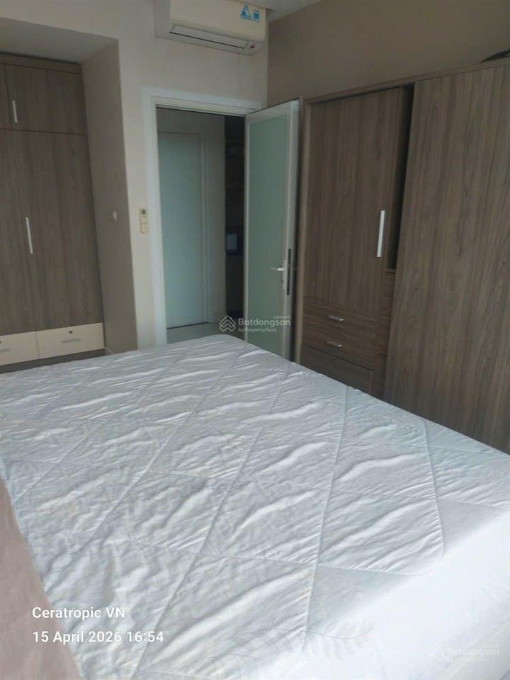 Cần bán căn hộ lacasa 105m2 3pn 2wc tầng cao view sông  giá 5.4 tỷ chốt  có nội thất