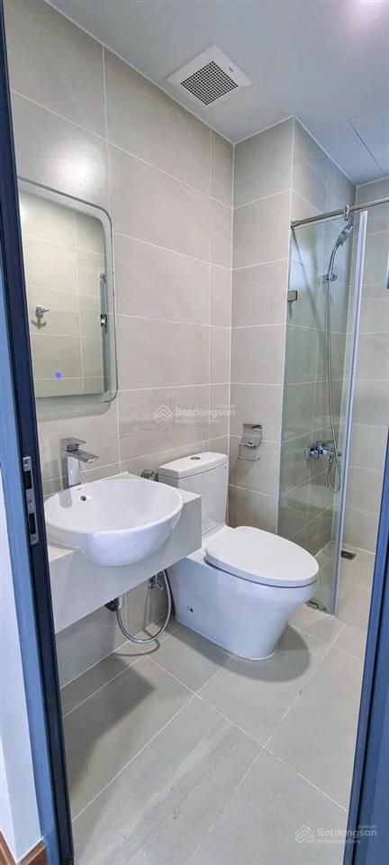 Cần bán q7 riverside 66,7m² 2pn 2wc tầng cao view sông hướng nam  giá 4,2 tỷ  có hđt 10tr/tháng