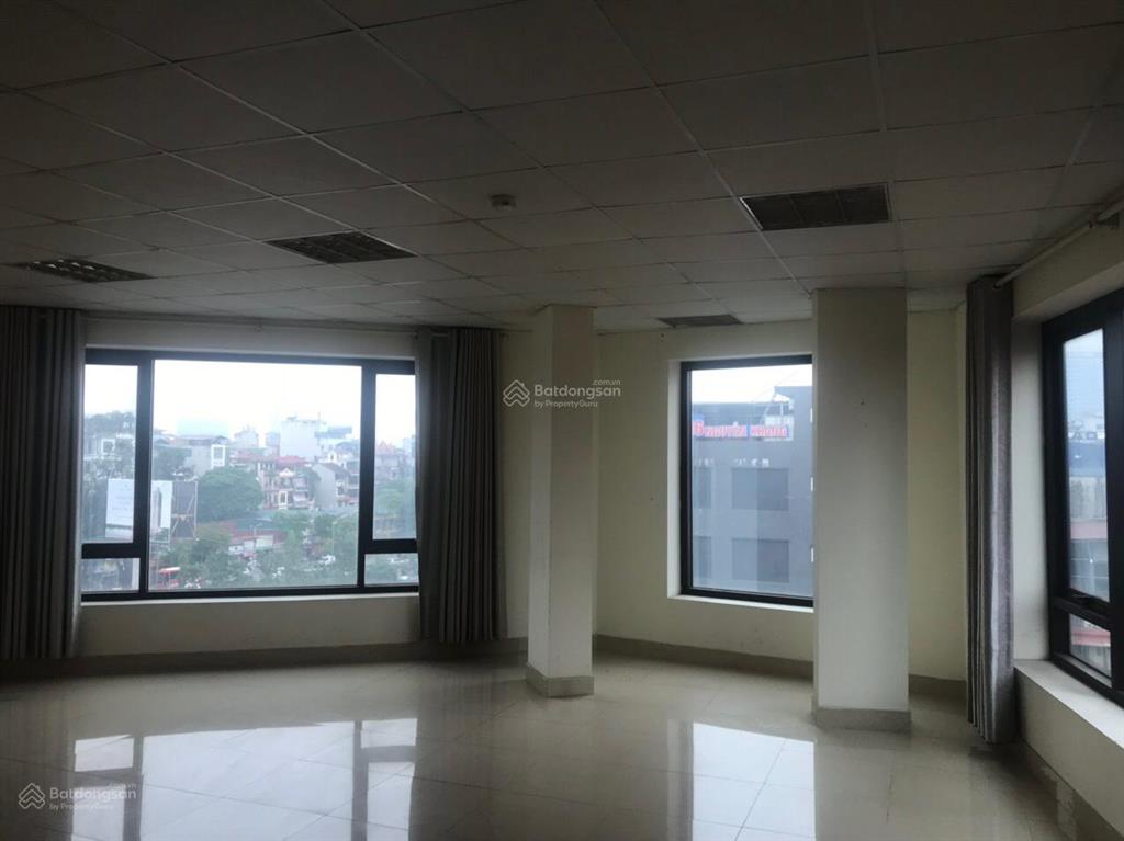 Cho thuê sàn văn phòng lô góc nguyễn khang, vũ phạm hàm 90m 20tr/tháng. mặt tiền 20m