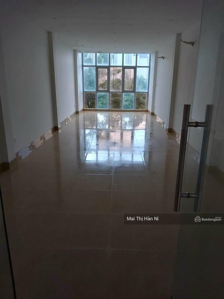 Bán nhà mt nguyễn hoàng,gần metro, 80m2, hầm 3 lầu, sàn suốt giá 28 tỷ 0917 159 ***