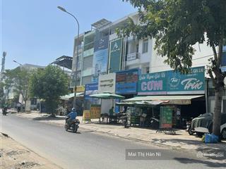 Bán nhà mt nguyễn hoàng,gần metro, 80m2, hầm 3 lầu, sàn suốt giá 28 tỷ 0917 159 ***