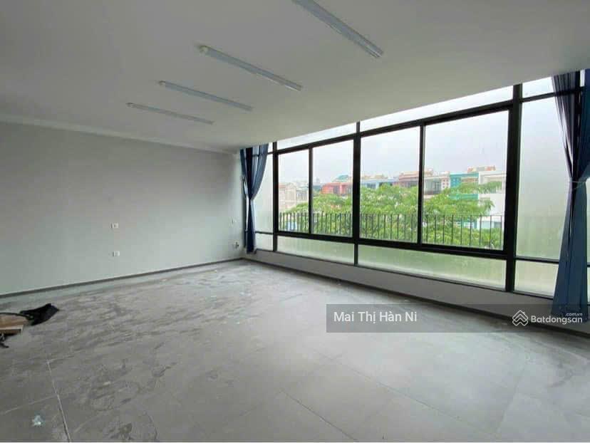 Bán nhà mt nguyễn hoàng 7x20m hầm + 3 lầu có sẵn dòng tiền 85 triệu/tháng  giá 75 tỷ  0917 159 ***