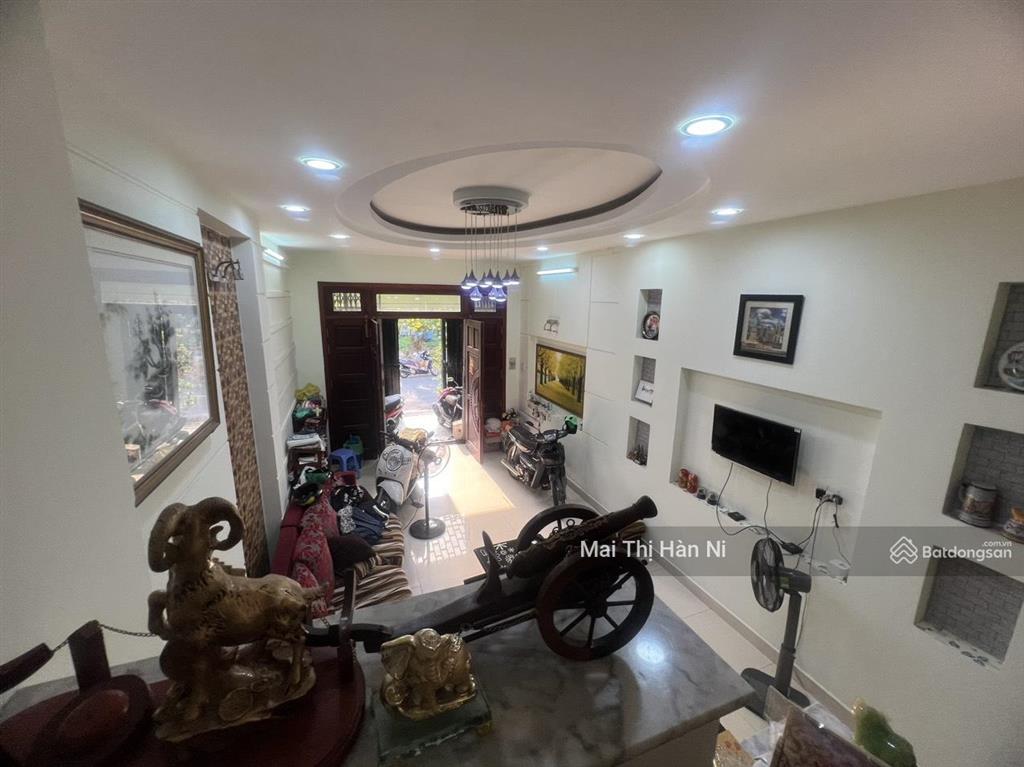 Hiếm! nhà 4x20m đối diện công viên, trệt 2 lầu sân thượng, bán gấp chỉ 19,2 tỷ 0917 159 ***