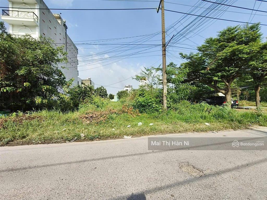Bán đất mặt tiền đường bưng ông thoàn, phú hữu, 676m2 full thổ, giá 34 tỷ sổ hồng 0917 159 ***