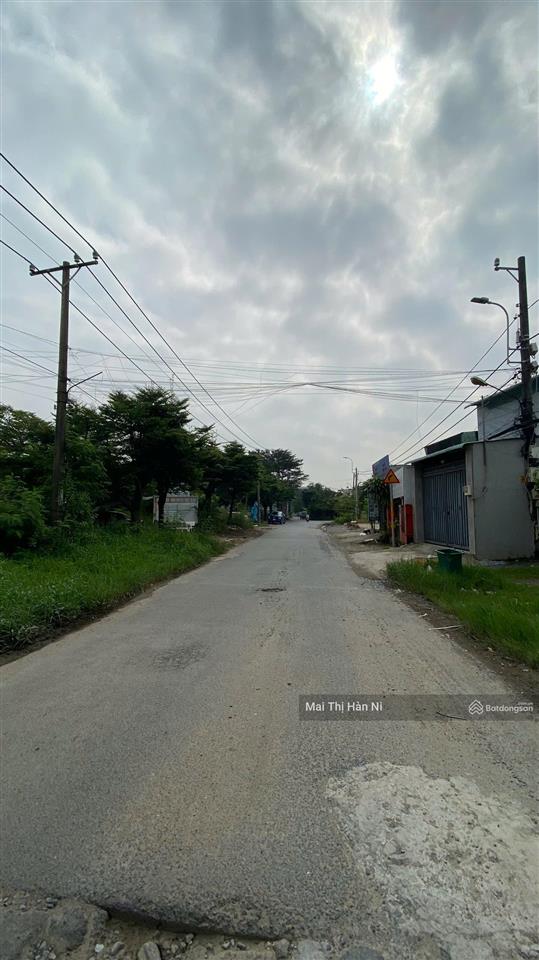 Bán đất mặt tiền đường bưng ông thoàn, phú hữu, 676m2 full thổ, giá 34 tỷ sổ hồng 0917 159 ***