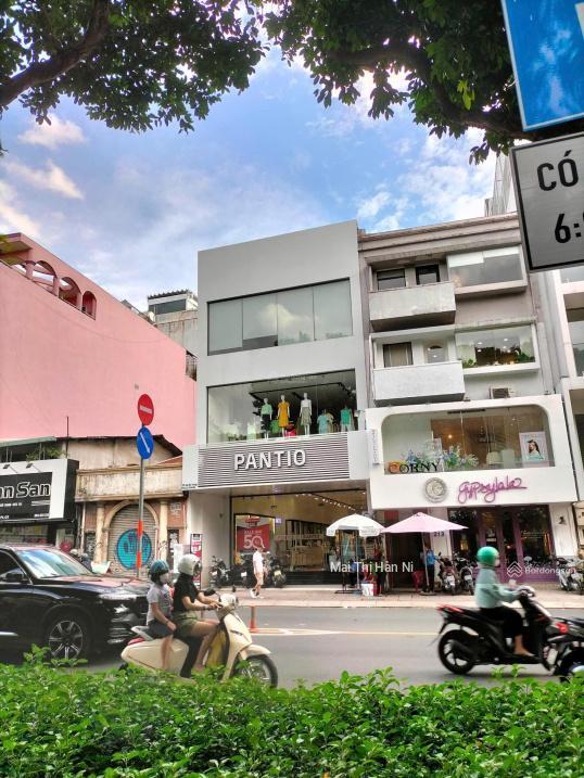 Cho thuê nhà mt hai bà trưng, đ/d công viên lê văn tám, quận 3  dtsd 530m²  giá 279 triệu/tháng