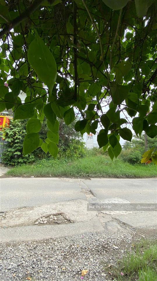 Bán đất mặt tiền bưng ông thoàn, phú hữu, 676m2 full thổ, giá 32 tỷ sổ hồng 0917 159 ***