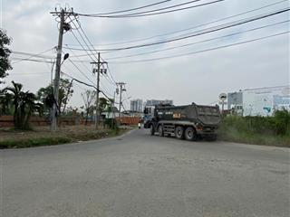 Bán đất mặt tiền bưng ông thoàn, phú hữu, 676m2 full thổ, giá 32 tỷ sổ hồng 0917 159 ***