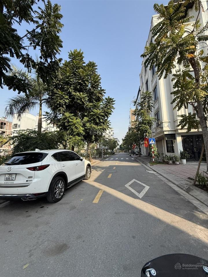 Bán nhà 3 tầng khu, 2 thoáng tđc ngọc thuỵ, đường 12m, vỉa hè, kinh doanh, văn phòng. 0962 015 ***